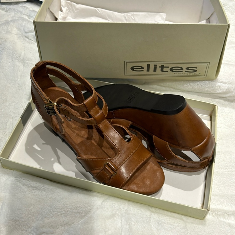Brand New Elite by Walking Cradles Flex Wedge leather sandal.  Size 6 1/2